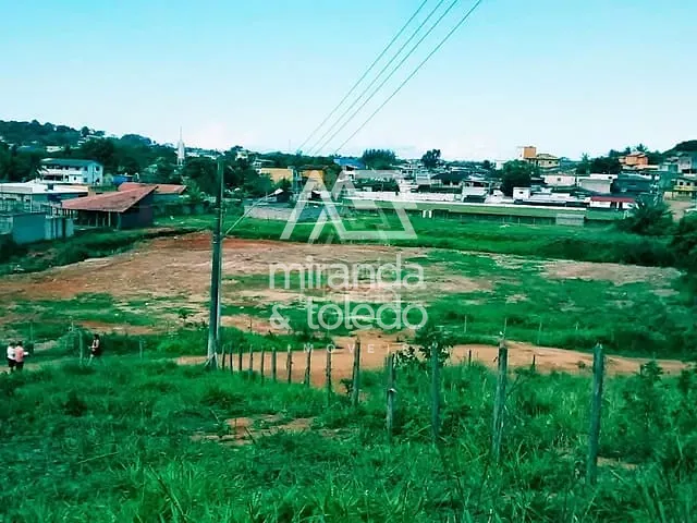Terreno com 5000m², à venda, no bairro Perocão em Guarapari