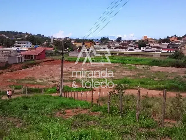 Terreno com 5000m², à venda, no bairro Perocão em Guarapari