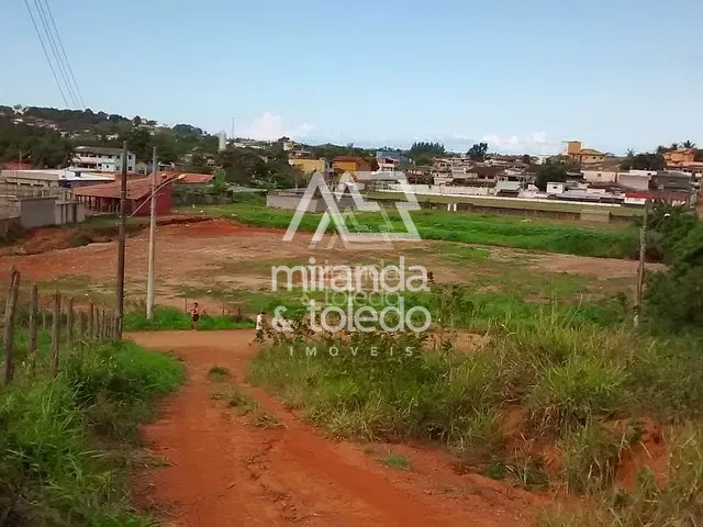 Terreno com 5000m², à venda, no bairro Perocão em Guarapari