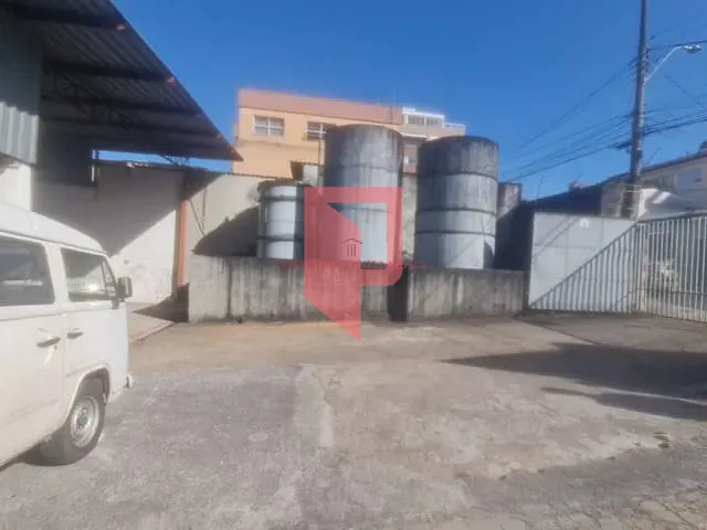 Terreno à venda, no bairro Caiçaras em Belo Horizonte