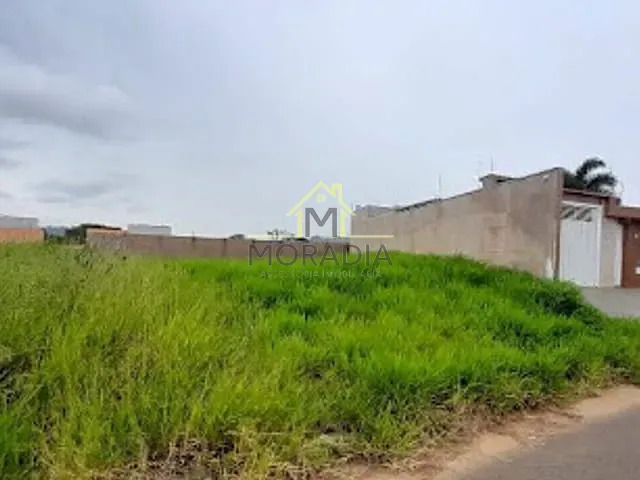 Terreno com 376m², à venda, no bairro Residencial Fazenda Planalto em Guaxupé