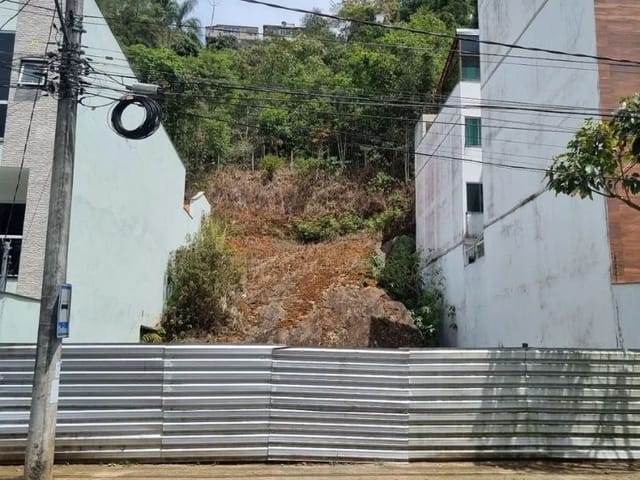 Terreno com 366m², à venda, no bairro Recanto da Mata em Juiz de Fora