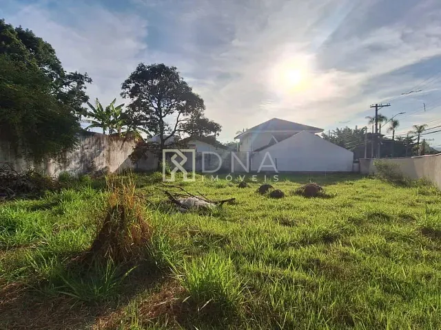 Terreno com 557m², à venda, no bairro Jardim das Colinas em São José dos Campos