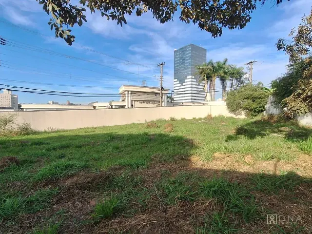 Terreno com 557m², à venda, no bairro Jardim das Colinas em São José dos Campos