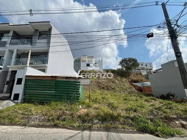 Terreno com 360m², à venda, no bairro Jardim Belvedere em Volta Redonda