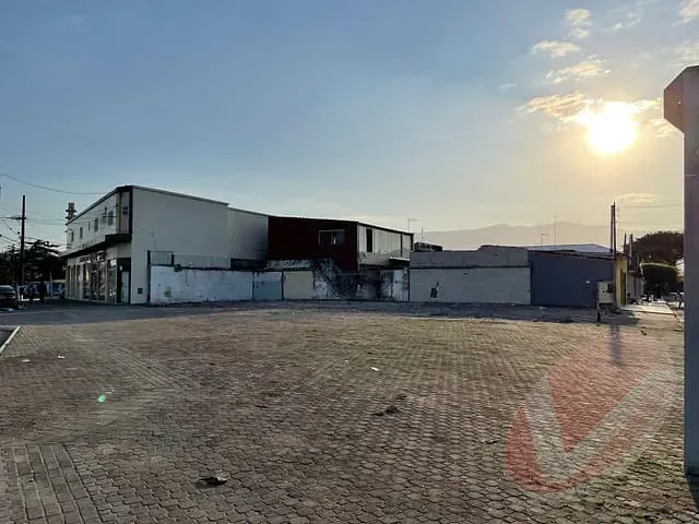 Terreno com 280m², à venda, no bairro Balneário Paquetá em Praia Grande