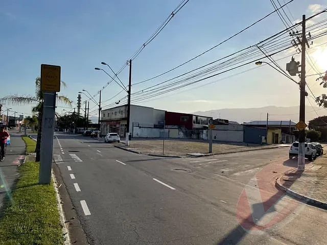 Terreno com 280m², à venda, no bairro Balneário Paquetá em Praia Grande