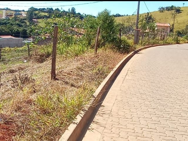 Terreno com 150m², à venda, no bairro Vazes em Cambuí