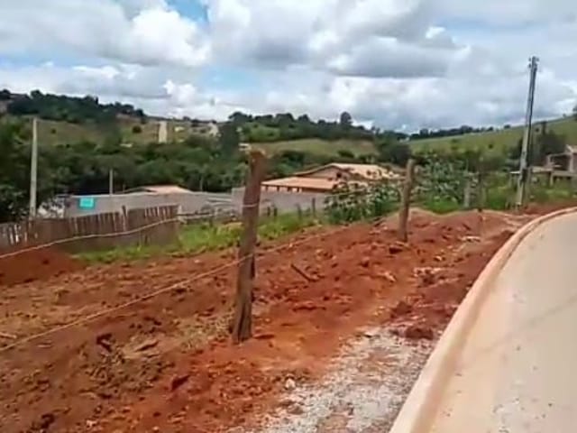 Terreno com 150m², à venda, no bairro Vazes em Cambuí
