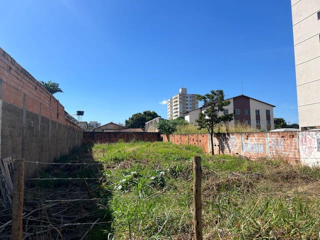 Terreno com 432m², à venda, no bairro Jardim Nova Era em Aparecida de Goiânia