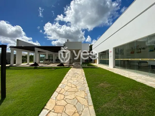 Terreno com 360m², à venda, no bairro Loteamento Residencial Villágio I em Rua Renato Justino Eugênio