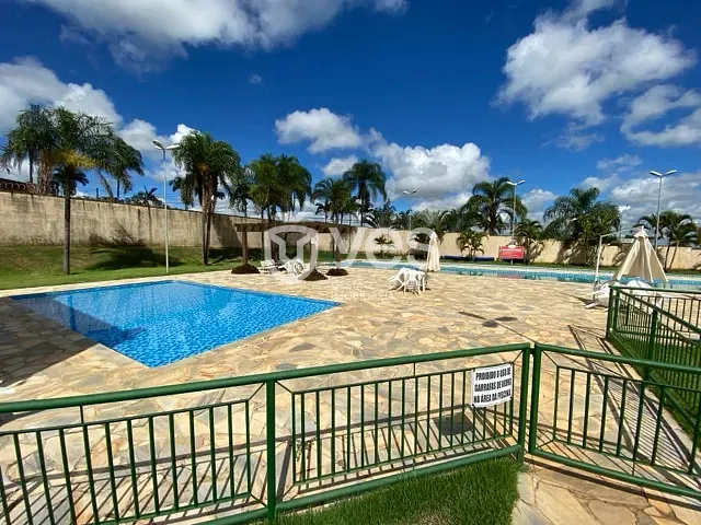 Terreno com 360m², à venda, no bairro Loteamento Residencial Villágio I em Rua Renato Justino Eugênio