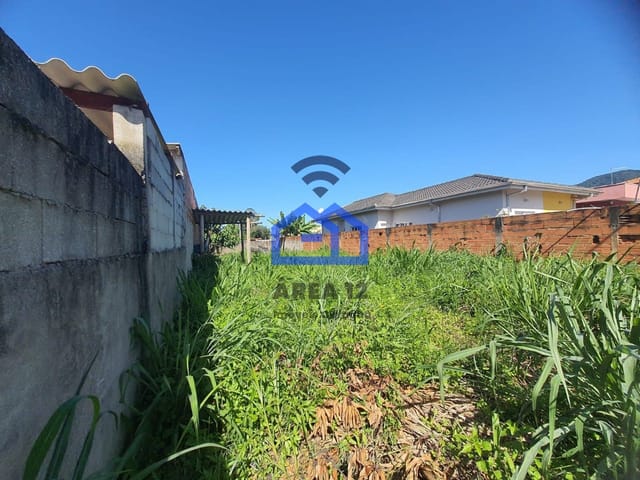 Foto do Terreno - Terreno Lote Inteiro à Venda no bairro Perequê Mirim em Caraguatatuba, SP - Com Área Generosa de 330m² | Área 12 imóveis