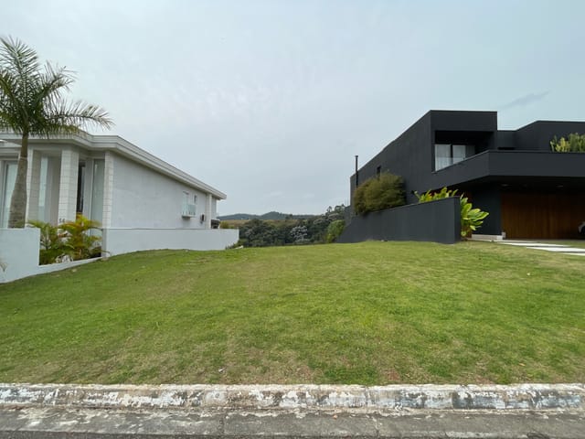 Terreno com 616m², à venda, no bairro Tamboré em Santana de Parnaíba