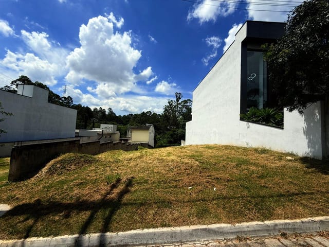 Terreno com 255m², à venda, no bairro Mogi Moderno em Mogi das Cruzes
