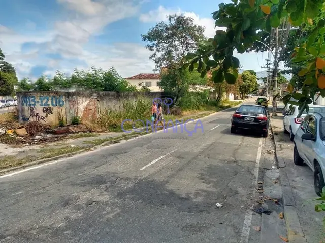 Terreno com 2200m², à venda, no bairro Campo Grande em Rio de Janeiro