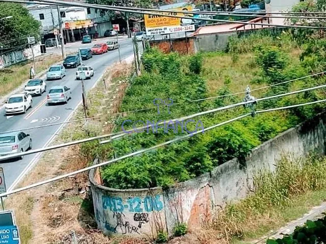 Terreno com 2200m², à venda, no bairro Campo Grande em Rio de Janeiro
