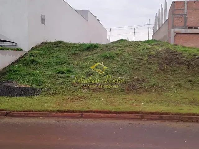Terreno com 375m², à venda, no bairro Colinas em Londrina