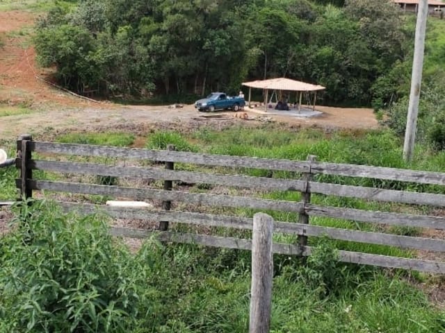 Terreno com 5500m², à venda, no bairro Aleluia em Quadra