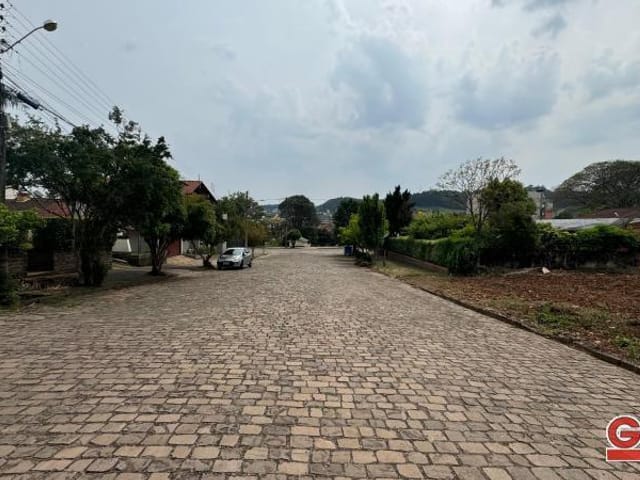 Terreno com 360m², à venda, no bairro Santa Cruz I em Nova Prata