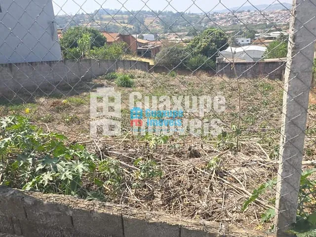Terreno com 800m², à venda, no bairro Vila Santa Barbará em GUAXUPÉ