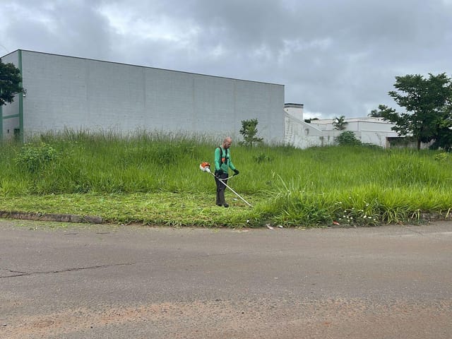 Terreno com 378m², à venda, no bairro Residencial Canadá em Goiânia