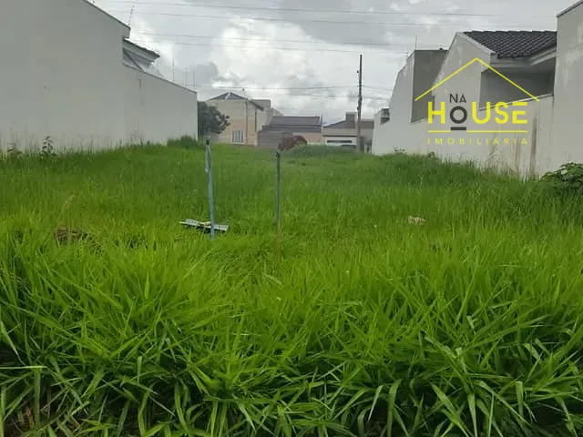 Terreno com 240m², à venda, no bairro Jardim Universitário em Votuporanga