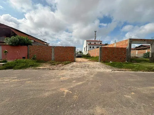 Terreno com 363m², à venda, no bairro Tancredo Neves II em Paulo Afonso