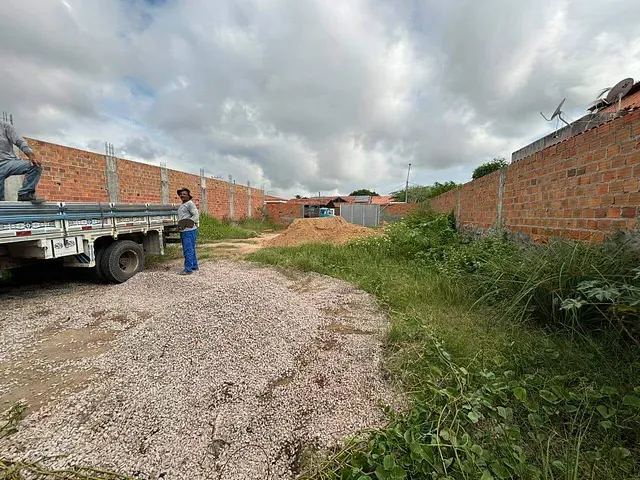 Terreno com 363m², à venda, no bairro Tancredo Neves II em Paulo Afonso