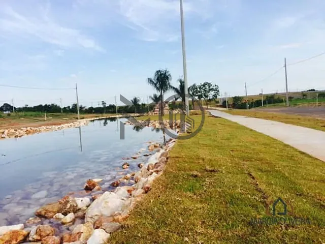 Terreno com 408m², à venda, no bairro Centro Sul em Várzea Grande