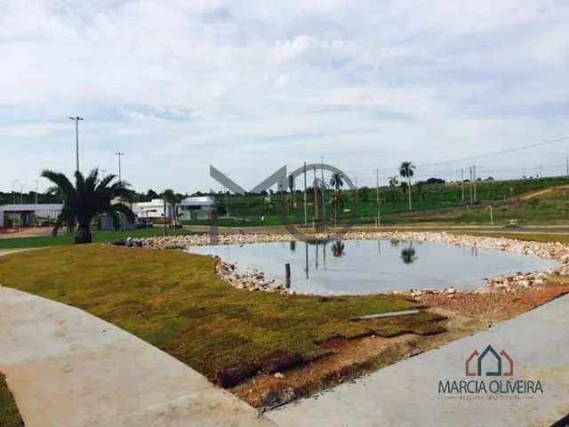 Terreno com 408m², à venda, no bairro Centro Sul em Várzea Grande