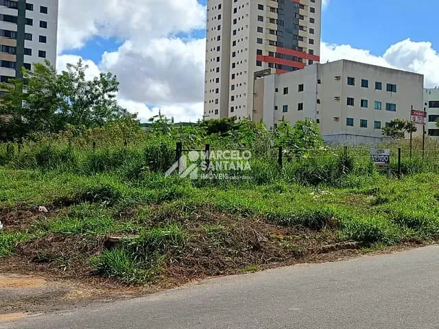 Terreno com 1878m², à venda, no bairro Candeias em Vitória da Conquista