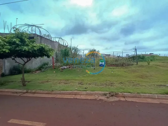 Terreno com 251m², à venda, no bairro GLEBA ESPERANCA em Londrina