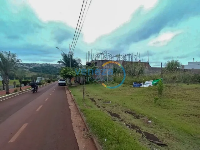Terreno com 251m², à venda, no bairro GLEBA ESPERANCA em Londrina