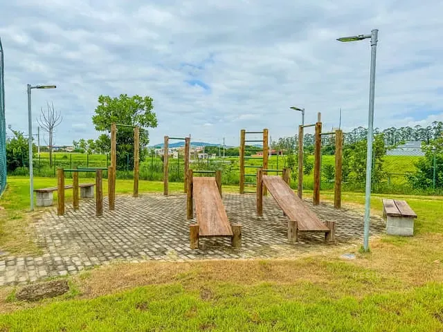 Terreno com 255m², à venda, no bairro Colinas em Porto Real