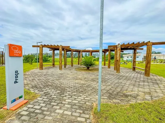 Terreno com 255m², à venda, no bairro Colinas em Porto Real