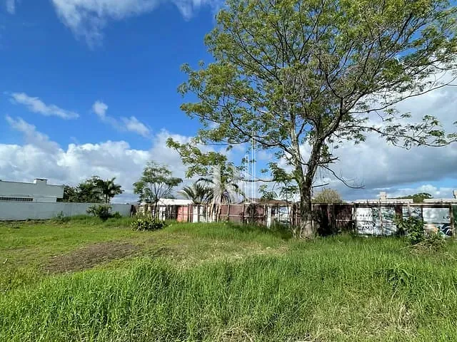 Terreno com 484m², à venda, no bairro Centro em Tijucas