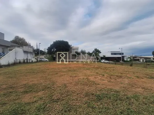Terreno com 741m², à venda, no bairro Condomínio Reserva do Paratehy em São José dos Campos