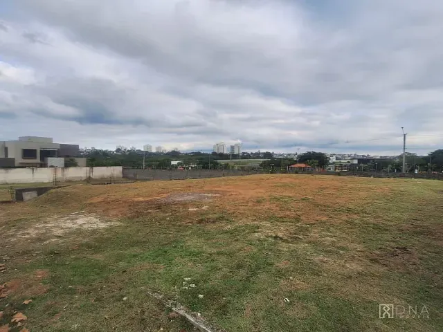 Terreno com 741m², à venda, no bairro Condomínio Reserva do Paratehy em São José dos Campos