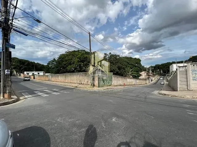Terreno com 2000m², à venda, no bairro Trevo em Belo Horizonte