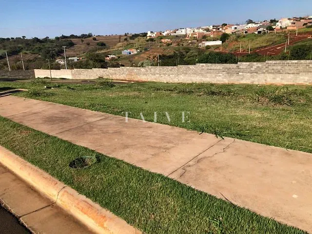 Terreno com 266m², à venda, no bairro Jardim Morumbi em Londrina