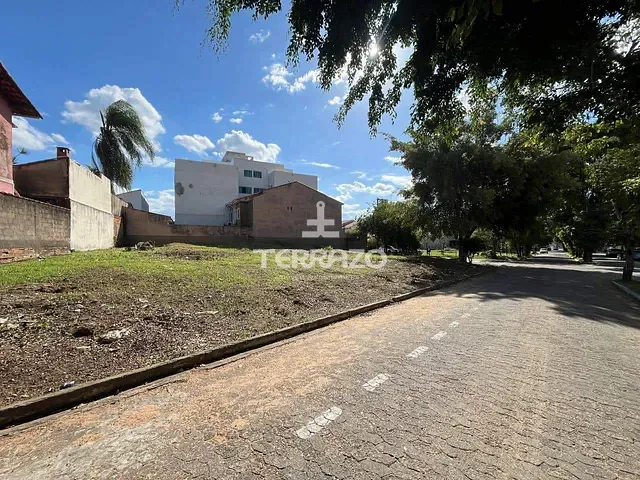 Terreno com 630m², à venda, no bairro Jardim Amália em Volta Redonda