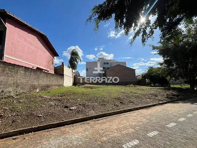 Terreno com 630m², à venda, no bairro Jardim Amália em Volta Redonda