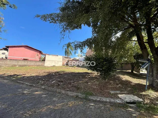 Terreno com 630m², à venda, no bairro Jardim Amália em Volta Redonda