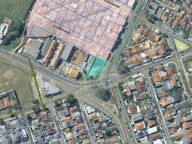 Terreno com 715m², à venda, no bairro Cajuru em Curitiba
