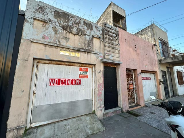 Terreno com 450m², à venda, no bairro Centro em Pelotas