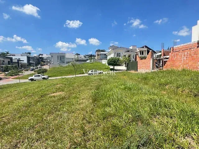 Terreno com 360m², à venda, no bairro Loteamento Brisas do Lago em Jundiaí