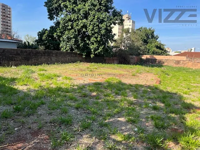 Terreno com 800m², à venda, no bairro Amambai em Campo Grande