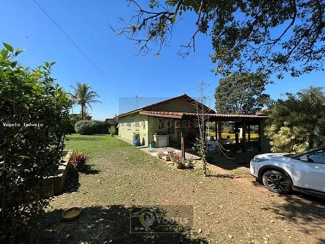Chácara com 5000m² 4 quartos e 5 banheiros, à venda, no bairro Fundão em Holambra