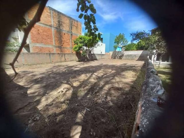 Terreno com 375m², à venda, no bairro Jardim Campomar em Rio das Ostras
